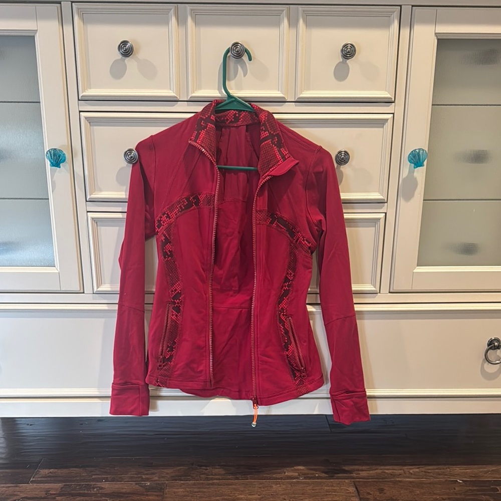 Lululemon Athletica Red Ski Jacket Vibrant Structured Design